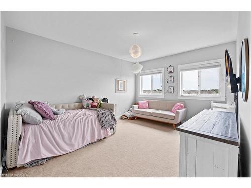 1561 Providence Crescent, Kingston, ON - Indoor Photo Showing Bedroom