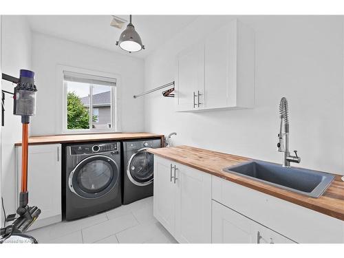 1561 Providence Crescent, Kingston, ON - Indoor Photo Showing Laundry Room