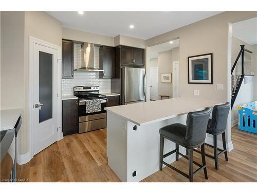 1377 Woodfield Crescent, Kingston, ON - Indoor Photo Showing Kitchen