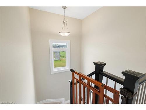 1377 Woodfield Crescent, Kingston, ON - Indoor Photo Showing Other Room