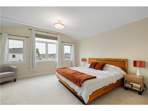 1377 Woodfield Crescent, Kingston, ON - Indoor Photo Showing Bedroom