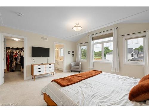 1377 Woodfield Crescent, Kingston, ON - Indoor Photo Showing Bedroom