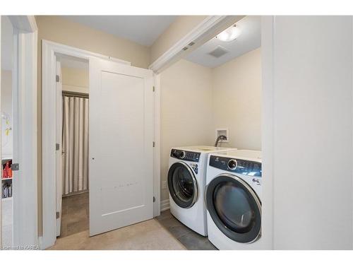 1377 Woodfield Crescent, Kingston, ON - Indoor Photo Showing Laundry Room