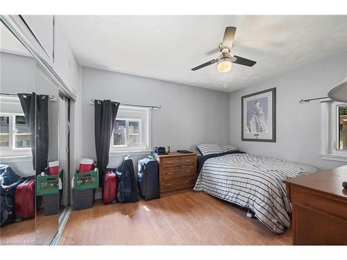 4221 Bath Road, Kingston, ON - Indoor Photo Showing Bedroom