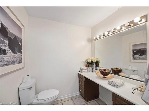 4221 Bath Road, Kingston, ON - Indoor Photo Showing Bathroom