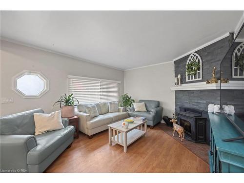 4221 Bath Road, Kingston, ON - Indoor Photo Showing Living Room With Fireplace