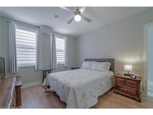 114-130 Water Street Street, Gananoque, ON - Indoor Photo Showing Bedroom