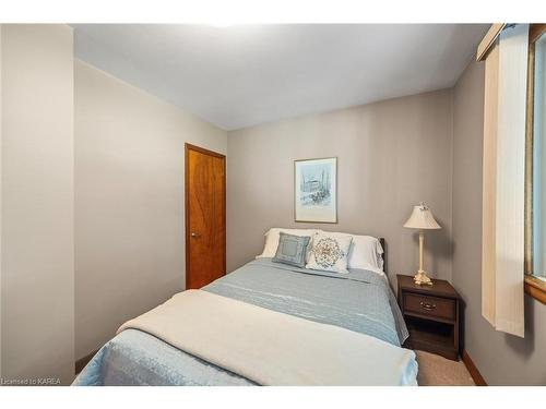 721 Front Road, Kingston, ON - Indoor Photo Showing Bedroom