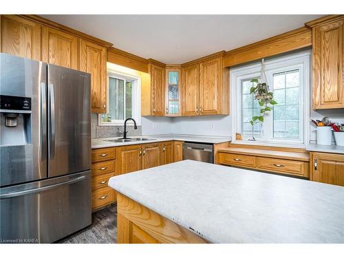 806 County Rd 26, Brighton, ON - Indoor Photo Showing Kitchen With Double Sink