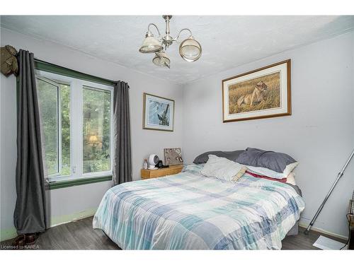 806 County Rd 26, Brighton, ON - Indoor Photo Showing Bedroom