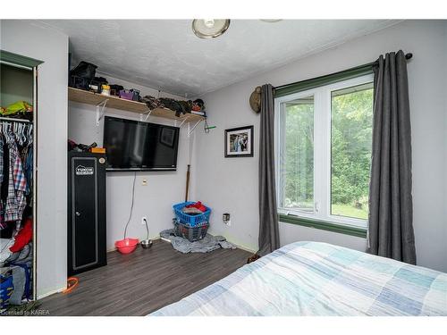 806 County Rd 26, Brighton, ON - Indoor Photo Showing Bedroom