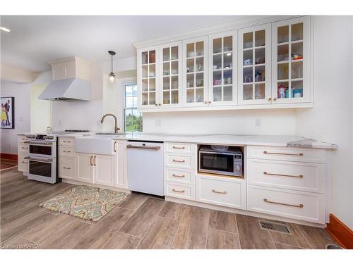 100 Dixie Road, Athens, ON - Indoor Photo Showing Kitchen