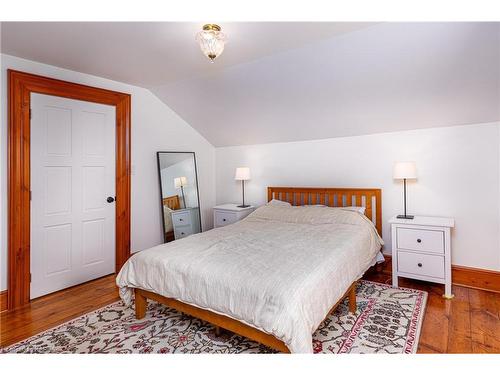 100 Dixie Road, Athens, ON - Indoor Photo Showing Bedroom