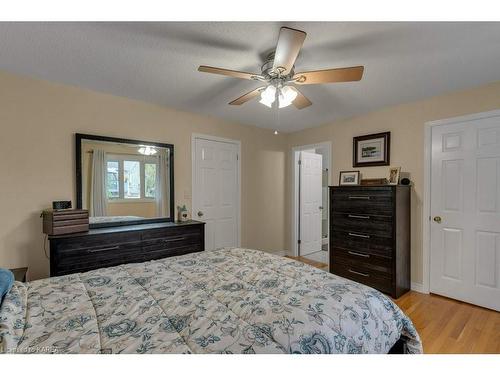 908 Mona Drive, Kingston, ON - Indoor Photo Showing Bedroom