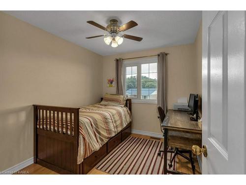 908 Mona Drive, Kingston, ON - Indoor Photo Showing Bedroom