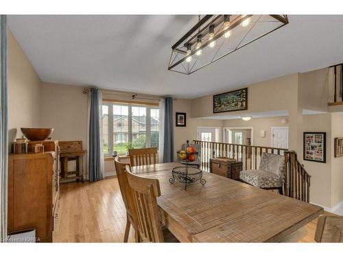 908 Mona Drive, Kingston, ON - Indoor Photo Showing Dining Room