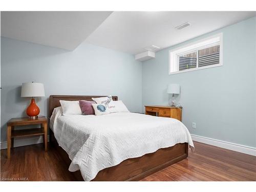 1204 Amanda Court, Kingston, ON - Indoor Photo Showing Bedroom