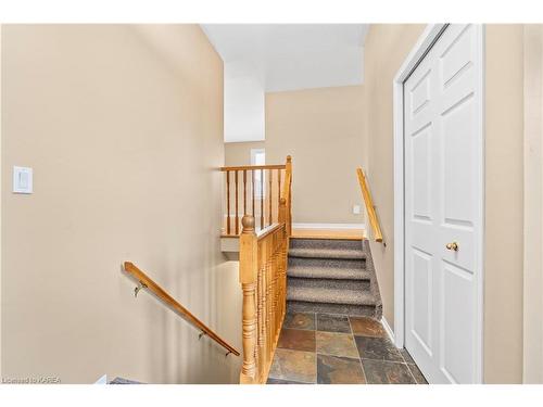 932 Ringstead Street, Kingston, ON - Indoor Photo Showing Other Room