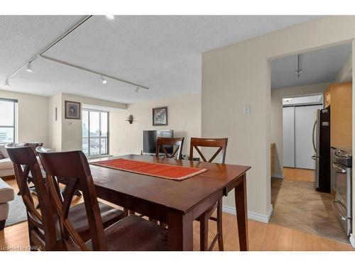 1102-165 Ontario Street, Kingston, ON - Indoor Photo Showing Dining Room