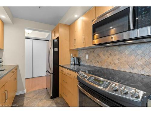 1102-165 Ontario Street, Kingston, ON - Indoor Photo Showing Kitchen