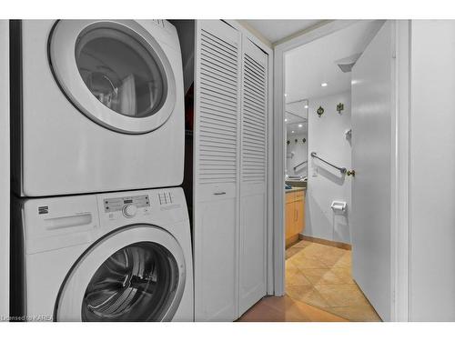 1102-165 Ontario Street, Kingston, ON - Indoor Photo Showing Laundry Room