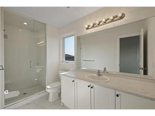 115 Gildersleeve Boulevard, Bath, ON - Indoor Photo Showing Bathroom