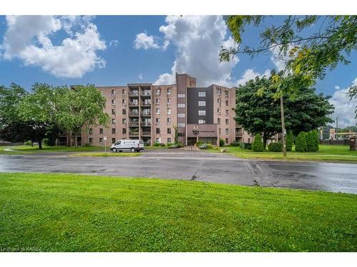 410-17 Eldon Hall Place, Kingston, ON - Outdoor With Facade