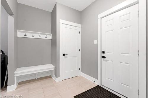 11 New Haven Gate, Westport, ON - Indoor Photo Showing Other Room