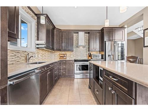 1439 Stoneridge Drive, Kingston, ON - Indoor Photo Showing Kitchen With Upgraded Kitchen