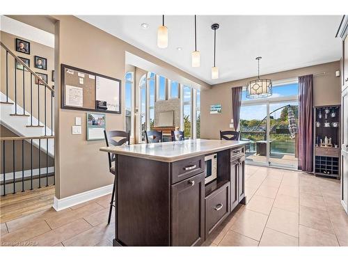 1439 Stoneridge Drive, Kingston, ON - Indoor Photo Showing Kitchen