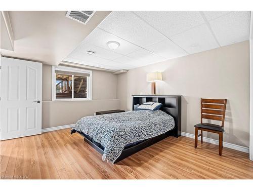 1439 Stoneridge Drive, Kingston, ON - Indoor Photo Showing Bedroom