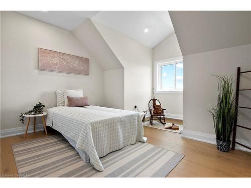 3933 County Rd 9, Napanee, ON - Indoor Photo Showing Bedroom