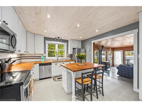 1198 Narrows Lane, Perth Road Village, ON - Indoor Photo Showing Kitchen