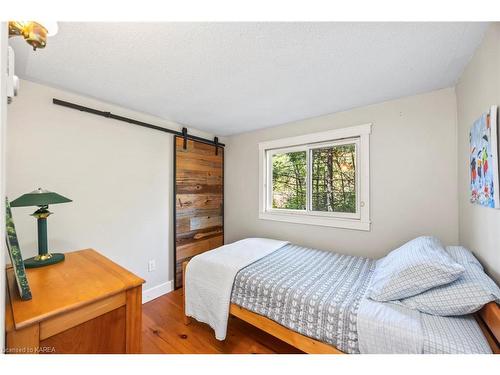 1198 Narrows Lane, Perth Road Village, ON - Indoor Photo Showing Bedroom