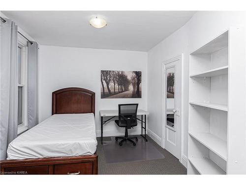 240 Nelson Street, Kingston, ON - Indoor Photo Showing Bedroom