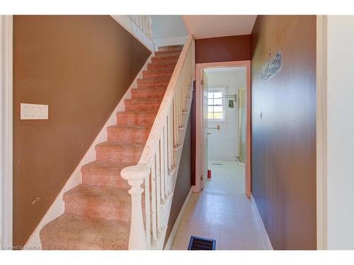 120 Berry Road, Gananoque, ON - Indoor Photo Showing Other Room