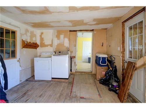 120 Berry Road, Gananoque, ON - Indoor Photo Showing Laundry Room