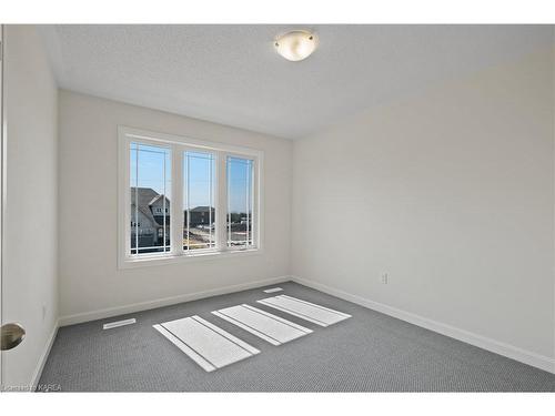 162 Purdy Road, Bath, ON - Indoor Photo Showing Other Room