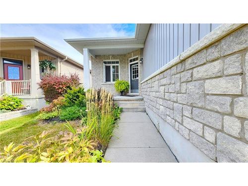 156 Mcdonough Crescent, Amherstview, ON - Outdoor