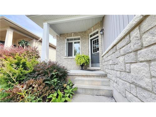 156 Mcdonough Crescent, Amherstview, ON - Outdoor