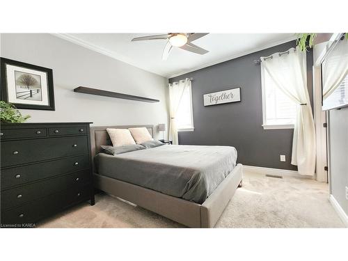 156 Mcdonough Crescent, Amherstview, ON - Indoor Photo Showing Bedroom