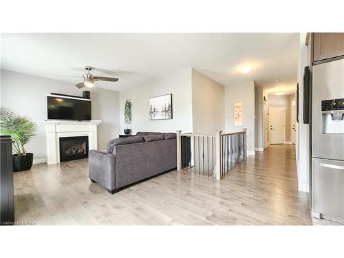 156 Mcdonough Crescent, Amherstview, ON - Indoor Photo Showing Living Room With Fireplace