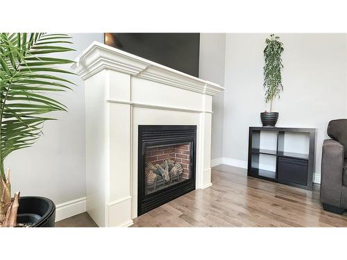 156 Mcdonough Crescent, Amherstview, ON - Indoor Photo Showing Living Room With Fireplace