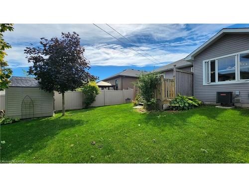 156 Mcdonough Crescent, Amherstview, ON - Outdoor