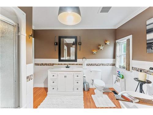 3699 38 Highway, Kingston, ON - Indoor Photo Showing Bathroom