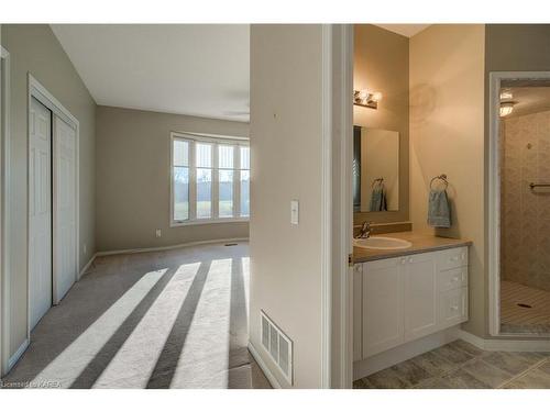 44 Country Club Drive, Bath, ON - Indoor Photo Showing Bathroom