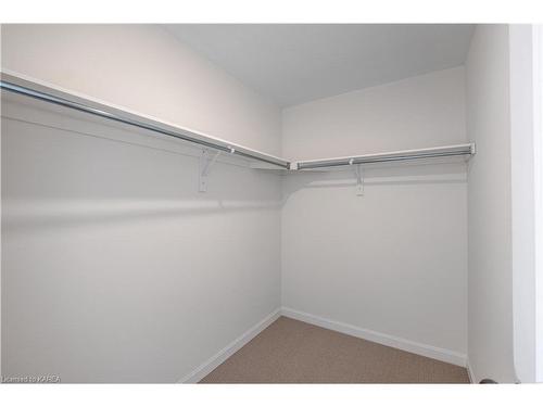 117 Gildersleeve Boulevard, Bath, ON - Indoor With Storage