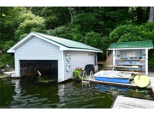 8126 Perth Road, Perth Road Village, ON - Outdoor With Deck Patio Veranda