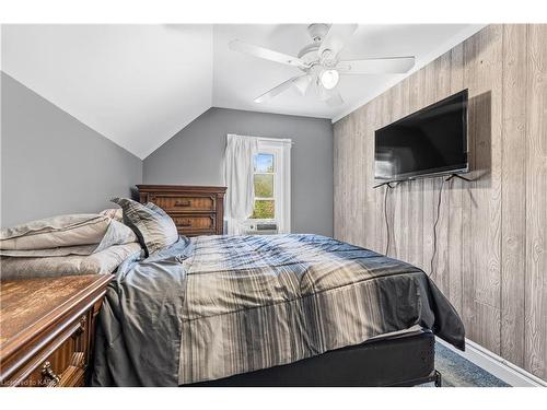 108 Lake Street, Mallorytown, ON - Indoor Photo Showing Bedroom