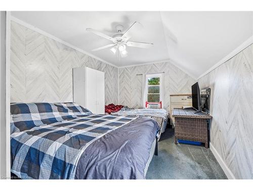 108 Lake Street, Mallorytown, ON - Indoor Photo Showing Bedroom